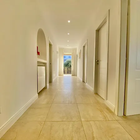 Maison Sciscì Bed & Breakfast *